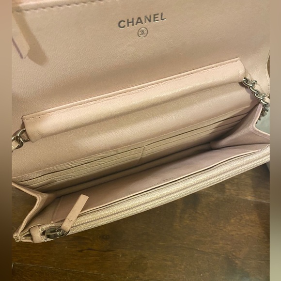 Very beautiful authentic chanel pink wallet on chain - Picture 5 of 5